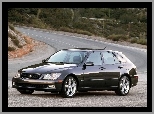 Lexus Seria LS